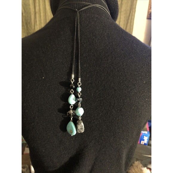 Teardrop Turquoise Lariat necklace with glass and stone beads Silk & Silver Tone - Picture 10 of 12